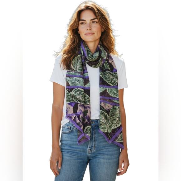 Oscar de la Renta Cotton Fringed Edge Tropical Square Scarf